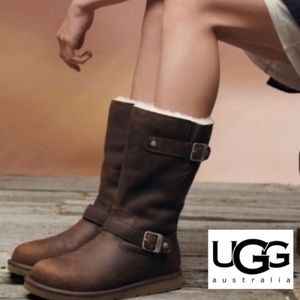 UGG Kensington Leather Sherpa Boots (Size 6)